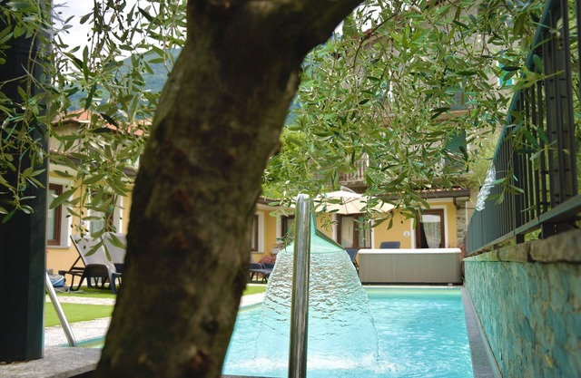 Hotel Diffuso Il Portichetto sulla collina a Vezio Perledo