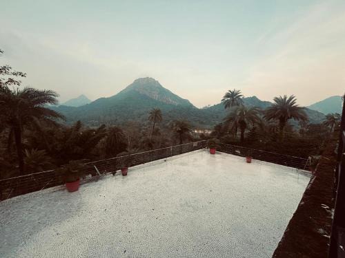 Hotel Grand Valley By Shri Hari Niwas
