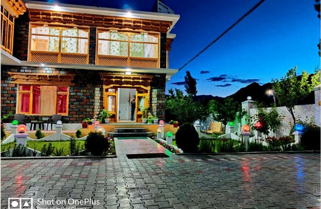 Hotel Jeevanam Villa