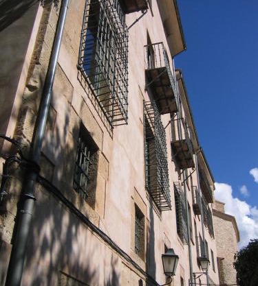 Hotel Leonor de Aquitania