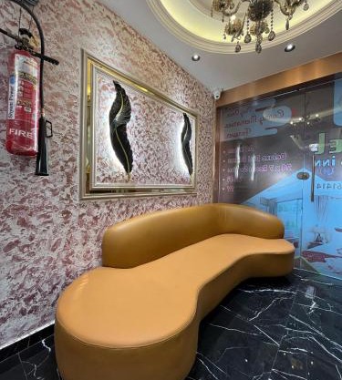 Hotel Luxurious Inn
