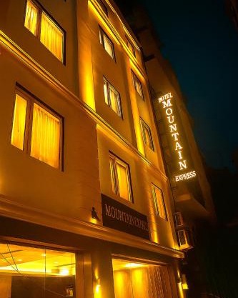 Hotel Mountain Express ' New Delhi City center