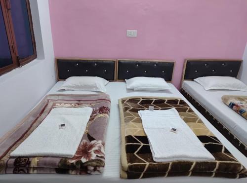 Hotel Namami Gange & Restaurant
