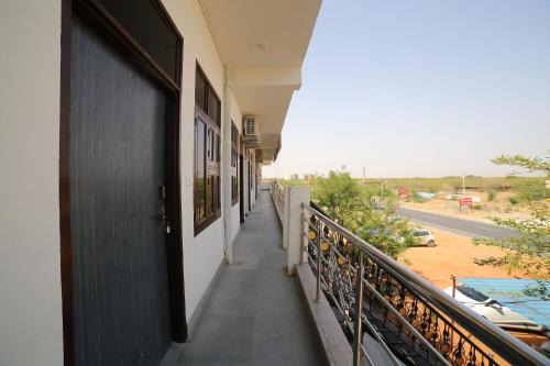 Hotel O Rawat