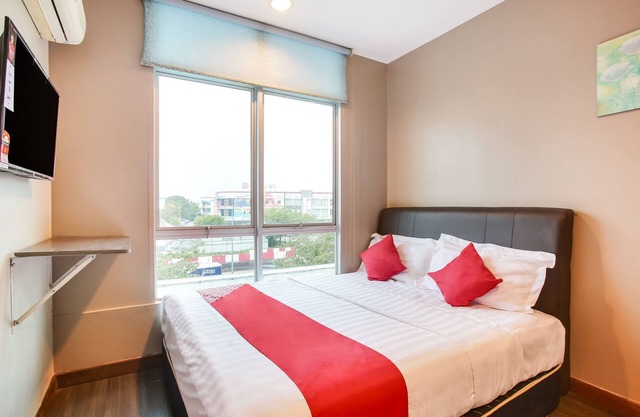 Hotel O Taj (seksyen 7)