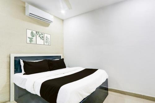 Hotel O Tara Grand luxury Rooms
