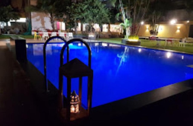 Hotel Oasis Surat