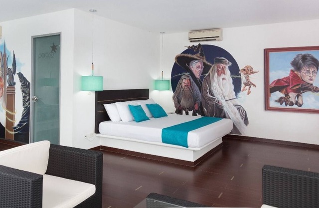 Hotel Paraiso Hollywood