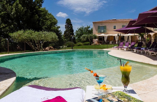 Hotel Restaurant Le Clos De Pradines