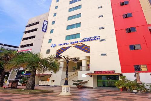Hotel Seri Warisan Melaka, Stadium Hang Tuah