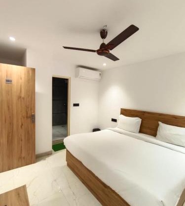 Hotel Star City Delhi -Free Airport Pickup