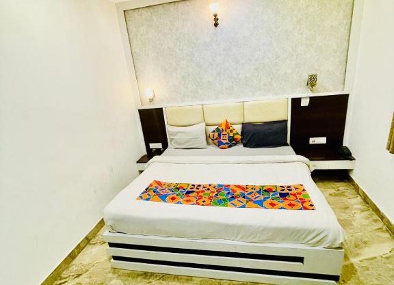 Hotel Star Taj Sarovar inn