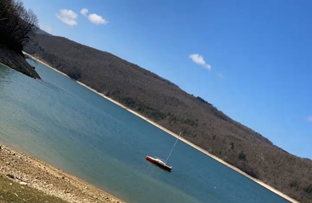 House 2 km from Lac de Vouglans