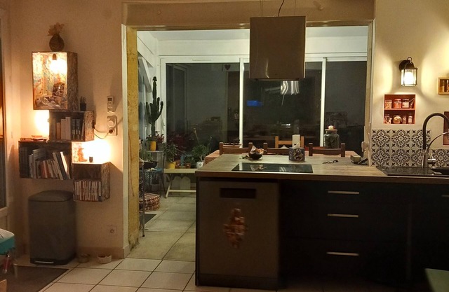House 2mn walk from the Garonne ideal for couples with 1 child