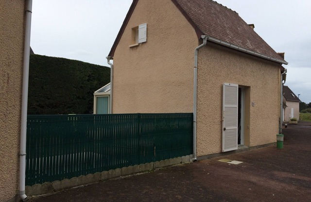 House 300 m from the beach and shops