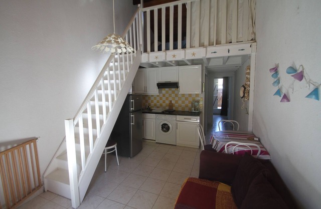 House 4/5 person. SOULAC 300 m from the beach All comfort in large wooded park