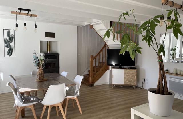 House close to the sea and the gr34