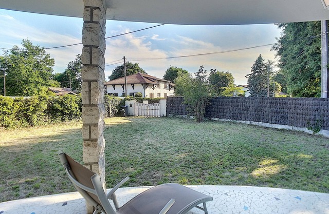 House close to the sea, quiet and peaceful with large garden
