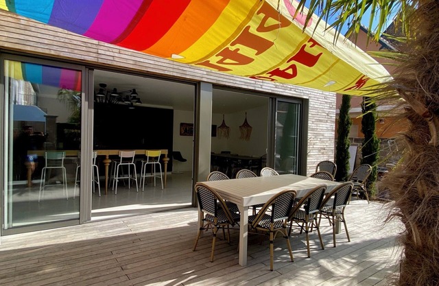House for 11 people 350 m from Plage du Sillon