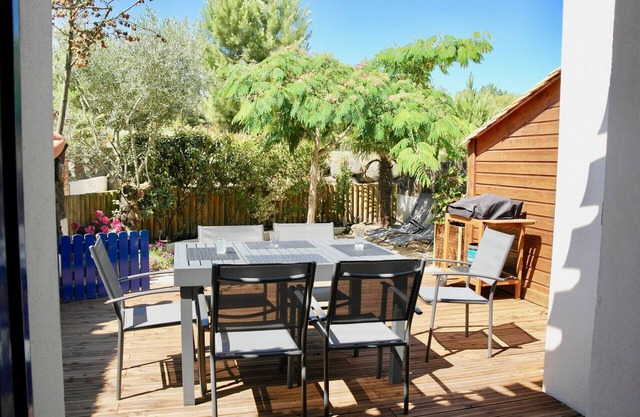 House for 5, close to the beach, shared pool