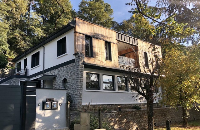 House in a green setting 2 minutes from Brive