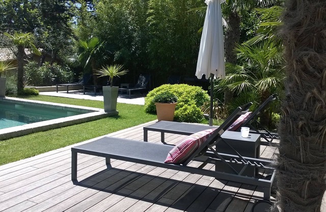 House in Provence. Orangery, great comfort. Villeneuve les Avignon.
