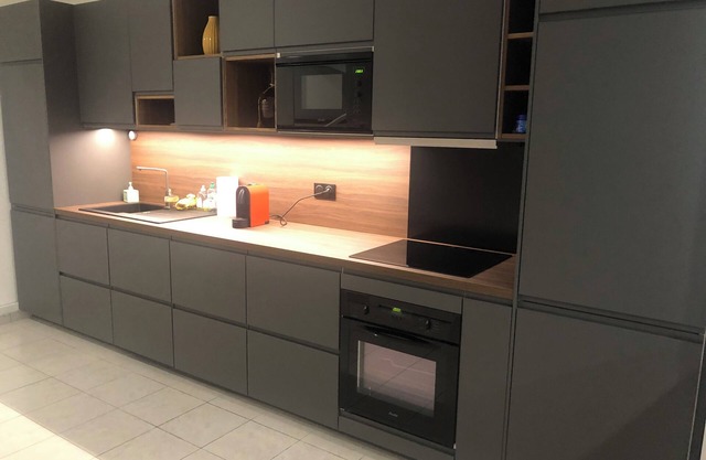 HOUSE IN THE HEART OF THE VALLON DES AUFFES