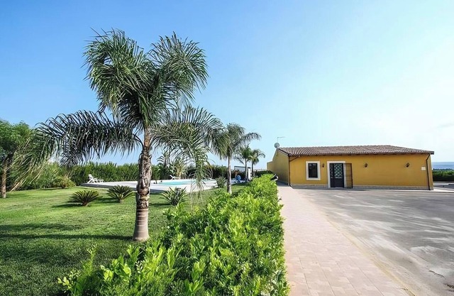 House Lumia White Zagara