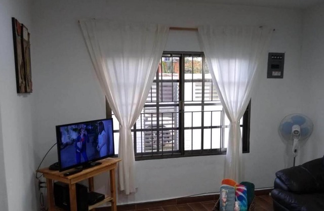 House 10 minutes from the beach (we invoice)