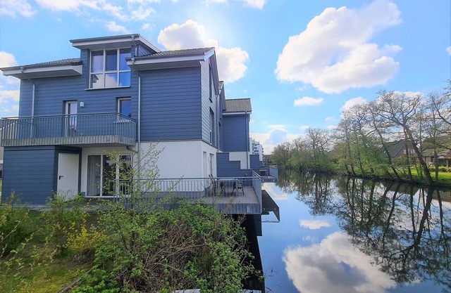 House No. 33, Ferienhaus Deichgraf - Modern vacation home, sauna, south-facing terrace,