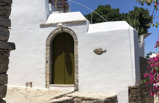 HOUSE OF CHARACTER IN THE HEART OF THE HISTORIC VILLAGE OF SYMI