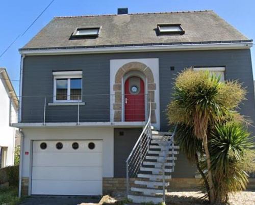 House of Dreamers - 6 Bedrooms - 12 people - Near Beach