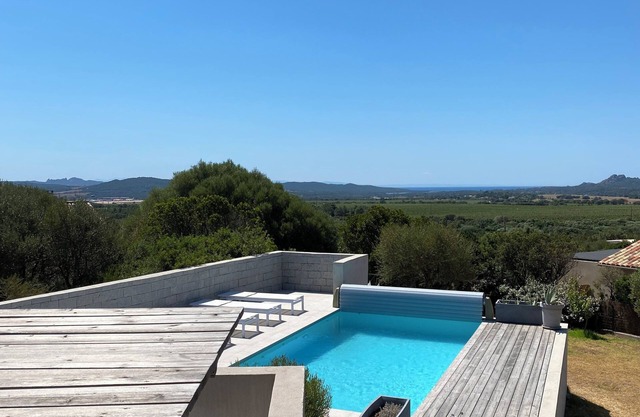 House sea view private pool