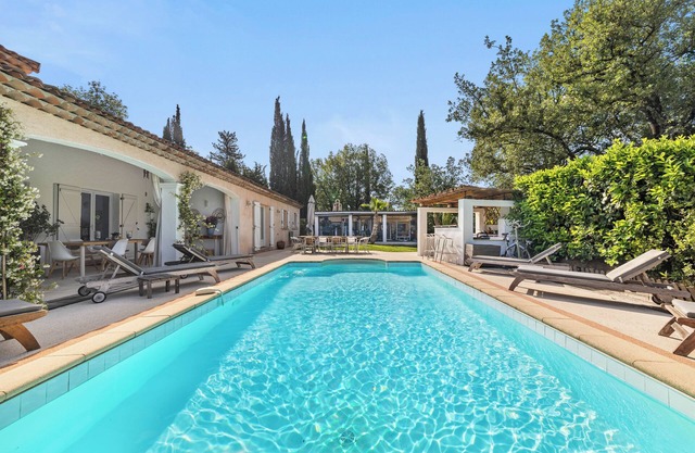 house/villa - MONTAUROUXHouse with garden