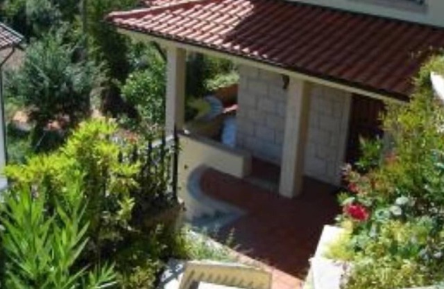 House / Villa with garden - RIO CALDO