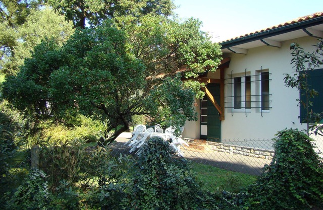 House with enclosed garden