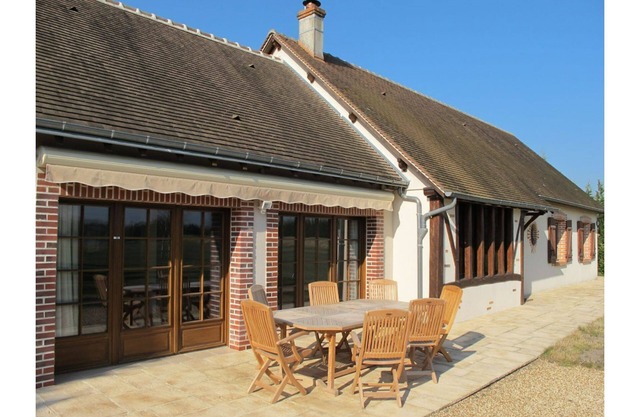 House with private pool on a property with fishing ponds and tennis court