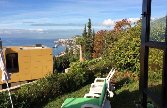 House with garden and view over Bay of Funchal