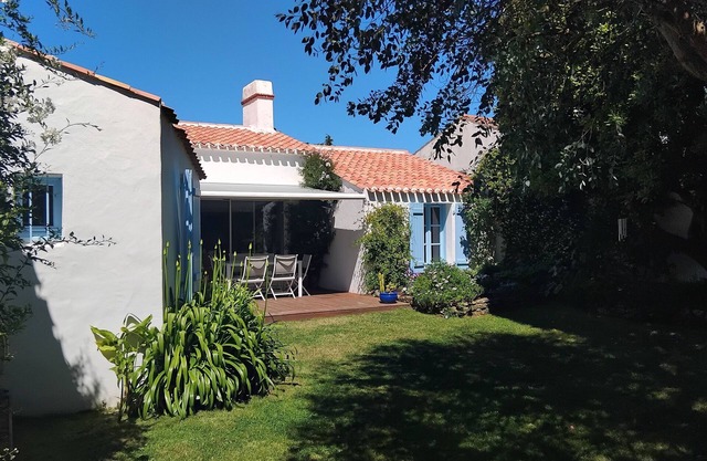 House with garden near seaside (Noirmoutier)