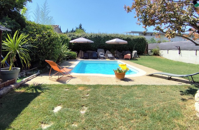 House with pool, summer kitchen, shaded terrace, large garden