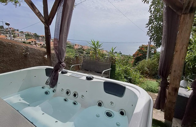 House with Relaxing View of the Ocean - Enjoy the Nature near Funchal