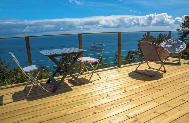 House with sea view under the Morgat lighthouse