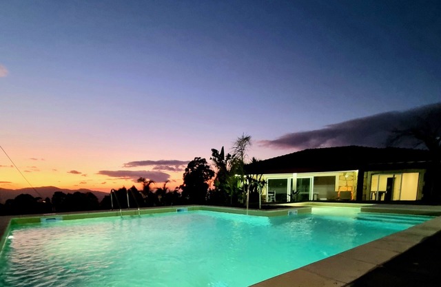 House with swimming pool, soccer pitch, jacuzzi, totally private