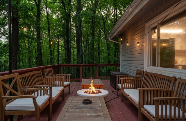 🛶 Huckleberry Hills 🛶 Lake Cottage w/ ✨King Beds✨Hot Tub✨Fast Wifi✨Firepit✨