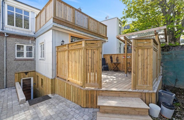 Huge Apartment - Best Location - Large Patio