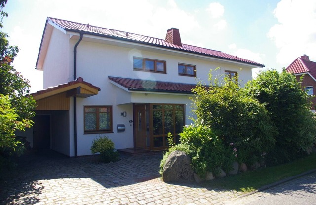 Huge vacation home with sauna and dyke view, 2 min. to the beach
