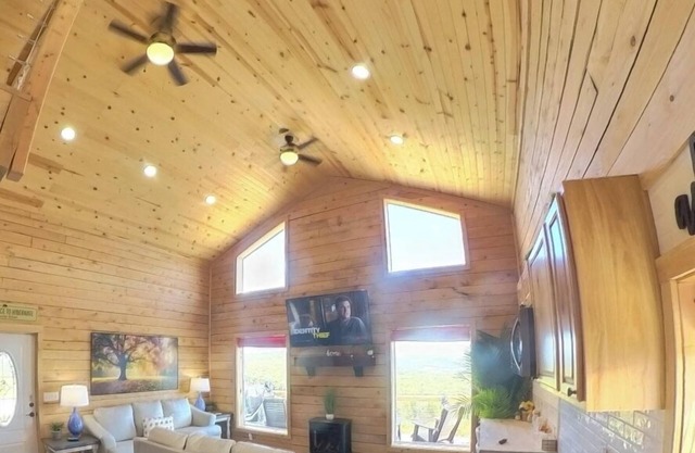 HUGE VIEW ~ Private cabin by New River Gorge Park