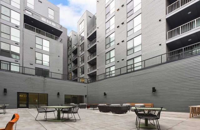 HULU+GYM+PARKING Near Universities|Shopping|UPMC