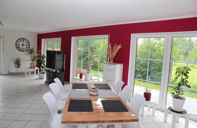 Hundefreundliches Ferienhaus in Ruhiger Sackgassenlage mit Tollem Deichblick!