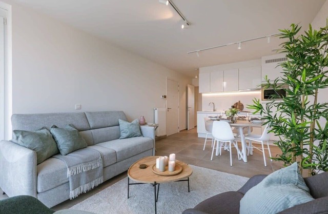 Huswell - Stylish New Apartment + Free Parking
